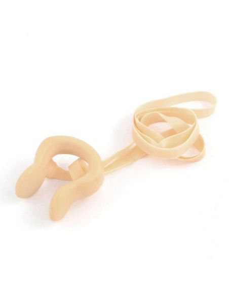 Mad Wave's NOSE CLIP is ideal for regular training in the pool.