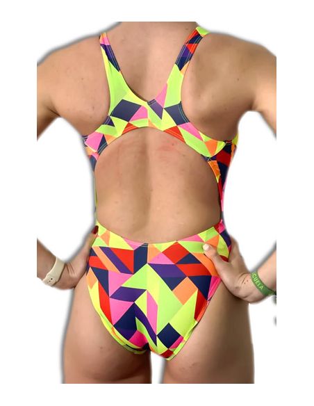 FRAU BADEANZUG SCHWIMMEN TA PYRAMID