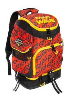 The MAD TEAM backpack is a perfect choice for serious swimmers with its huge storage capacity and outstanding athletic design! 2